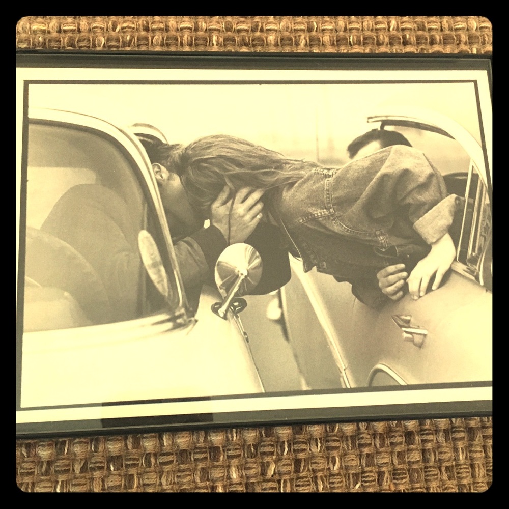 🎉 2/$15 🎉 Framed black-and-white photo